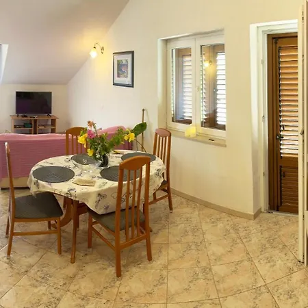 Grgic Apartamento Zrnovo