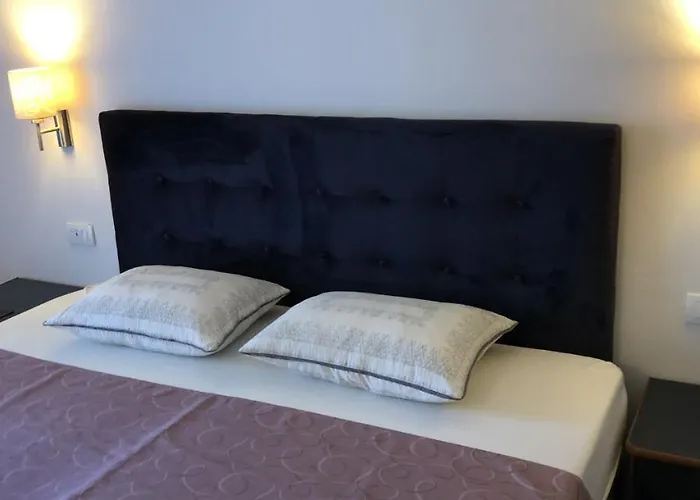 格吉奇公寓酒店 *