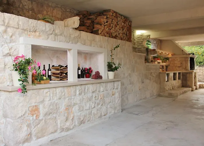 格吉奇公寓酒店 *